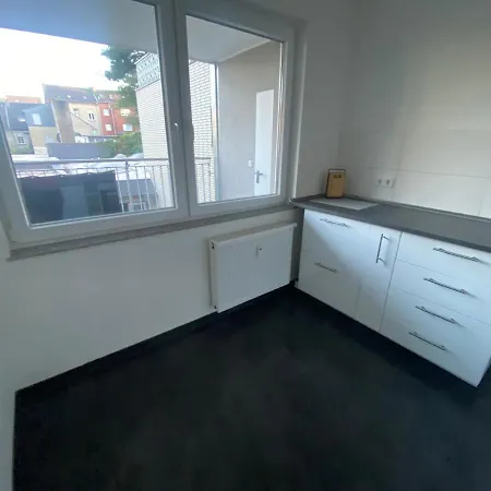 2 Zkb City/krefeld, Monteure,netflix,prime كريفيلد